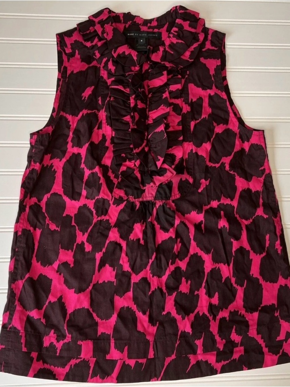 Marc By Marc Jacobs Ruffle Front Leopard Top Sleeveless Shirt SMALL. 260